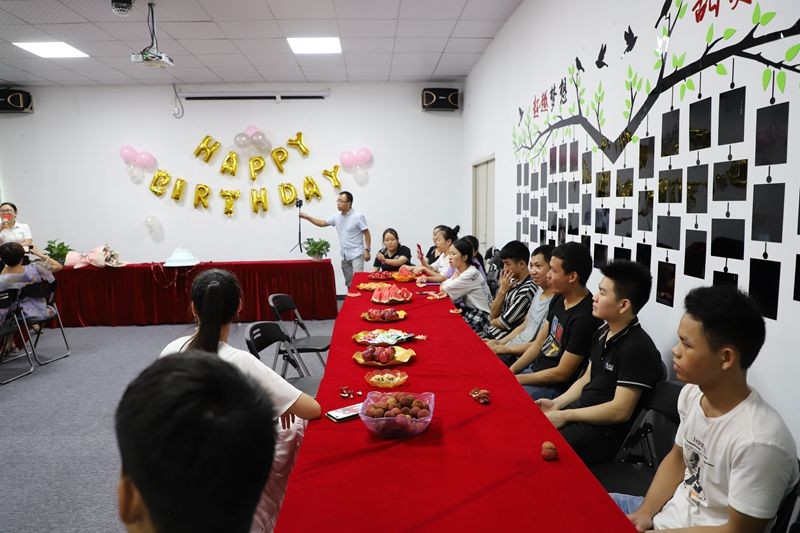 油煙凈化器，油煙凈化設(shè)備，油煙凈化機