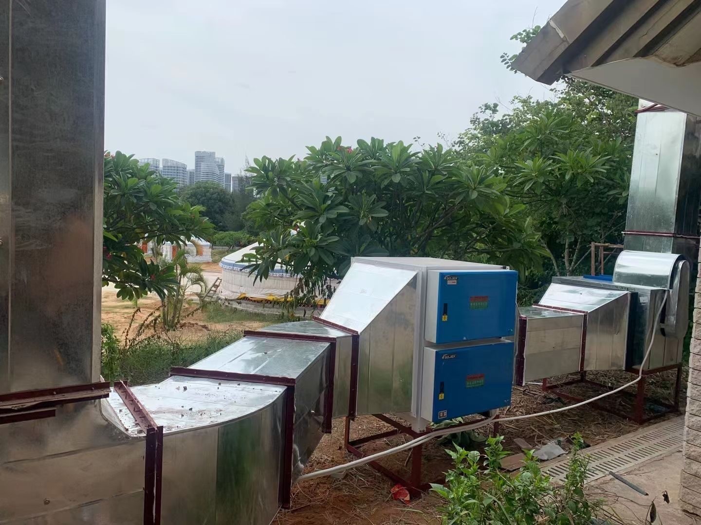 油煙凈化器，油煙凈化設(shè)備，油煙凈化機(jī)