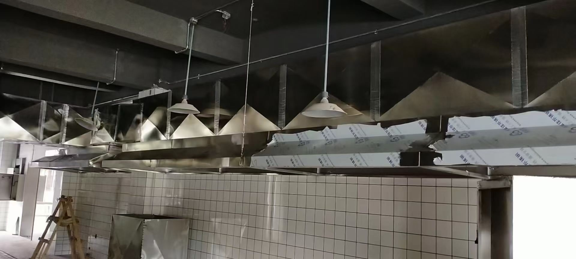 油煙凈化器，油煙凈化設(shè)備，油煙凈化機